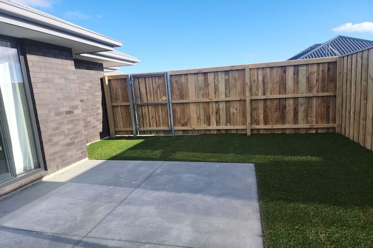 Photo of property in 5a Yates Place, Amberley, 7410