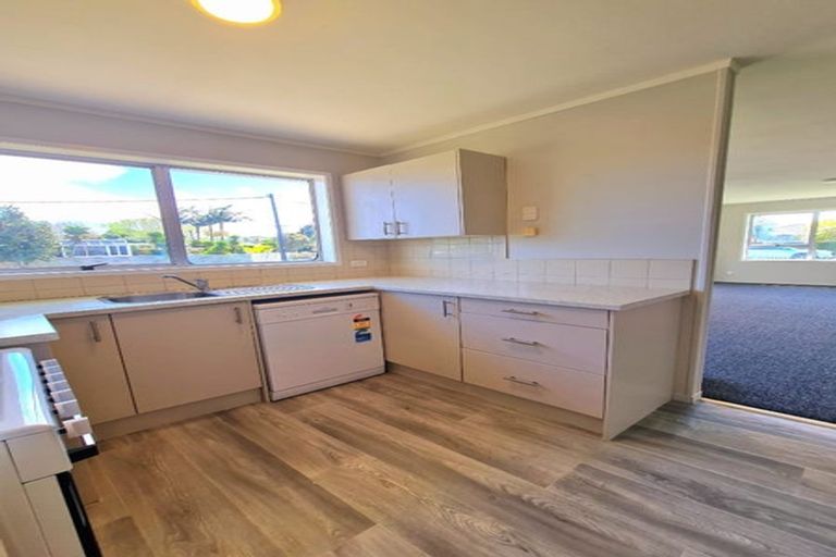 Photo of property in 1a Melanie Place, Orewa, 0931