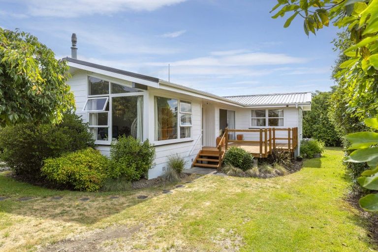 Photo of property in 17 Richmond Avenue, Richmond Heights, Taupo, 3330