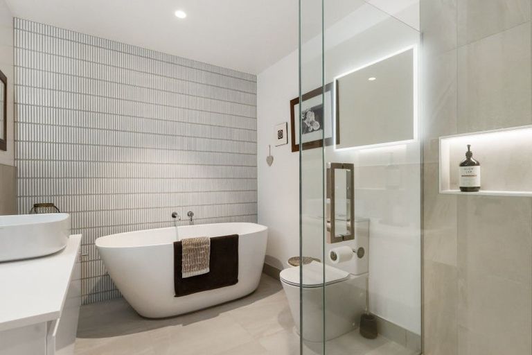 Photo of property in 28 Bellfield Lane, Wanaka, 9305