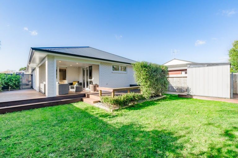 Photo of property in 84 Mazengarb Road, Paraparaumu Beach, Paraparaumu, 5032