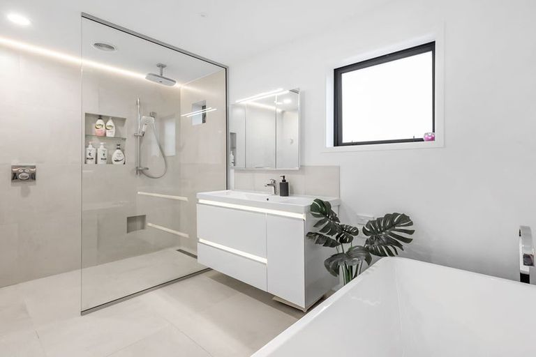 Photo of property in 28 Mitchell Street, Abbotsford, Dunedin, 9018