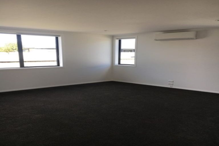 Photo of property in 37 Livingstone Drive, Papamoa Beach, Papamoa, 3118