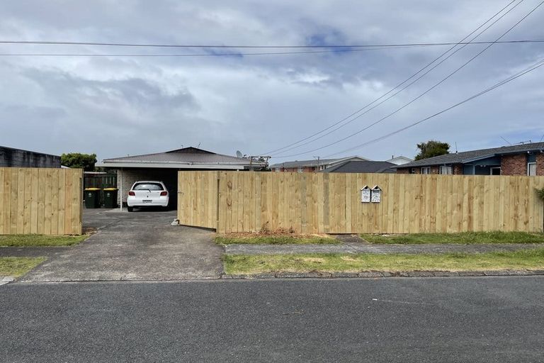 Photo of property in 20 Kohinoor Avenue, Mangere, Auckland, 2022