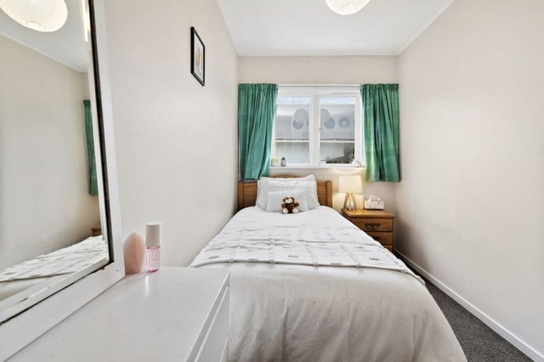 Photo of property in 2/95a Freyberg Street, Lyall Bay, Wellington, 6022