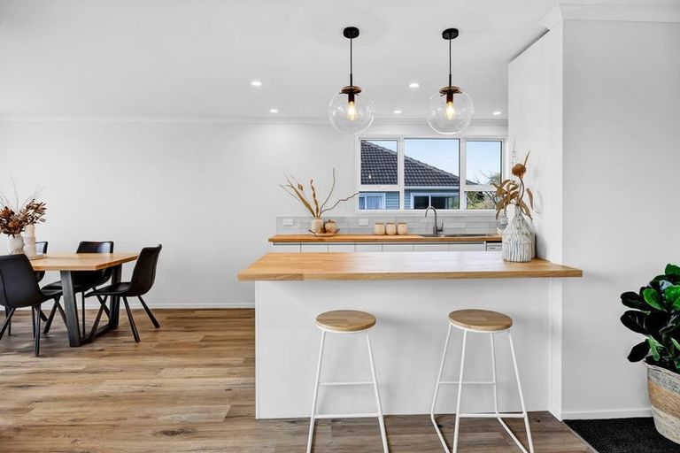 Photo of property in 178 South Road, Hawera, 4610