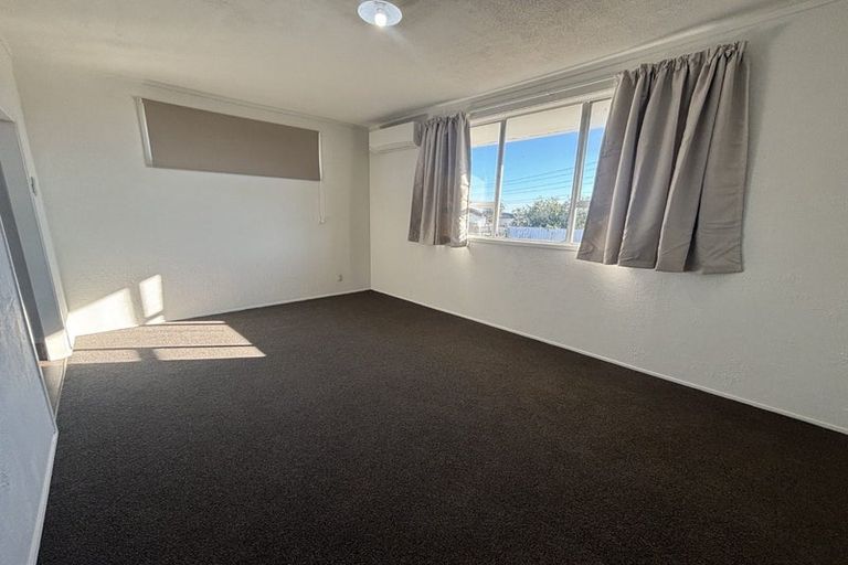 Photo of property in 34 Othello Drive, Clover Park, Auckland, 2023