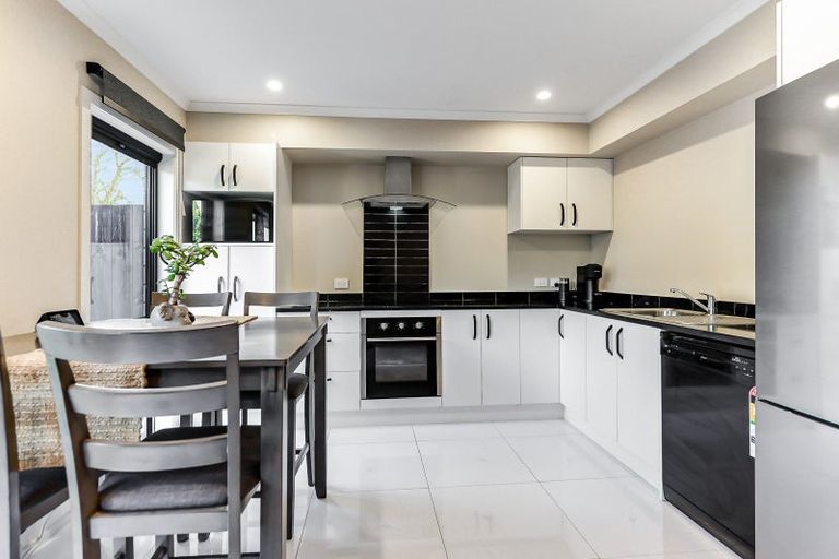 Photo of property in 188u3 Massey Street, Frankton, Hamilton, 3204