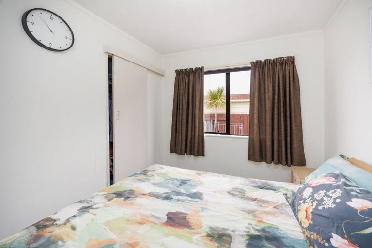 Photo of property in 5 Cargill Grove, Kelvin Grove, Palmerston North, 4414