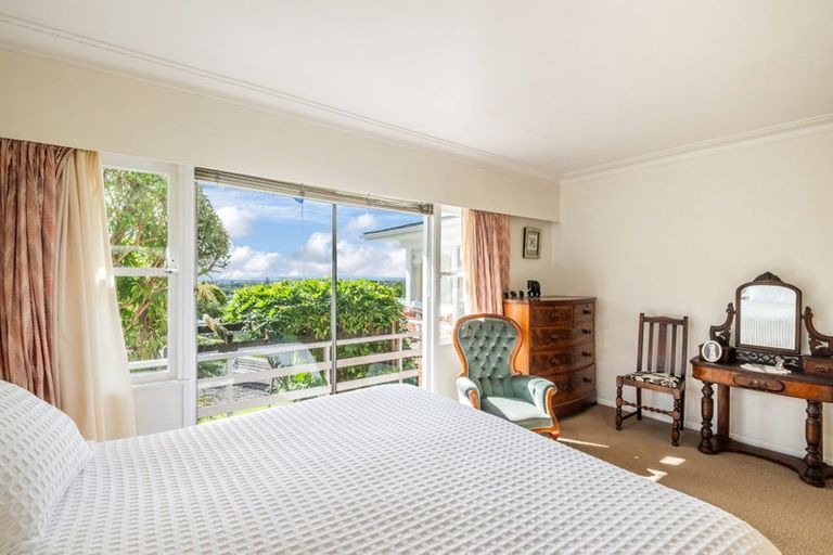 Photo of property in 29 High Road, Glenfield, Auckland, 0629
