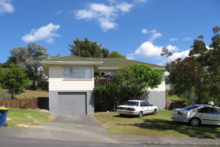 Photo of property in 7 Santiago Crescent, Unsworth Heights, Auckland, 0632