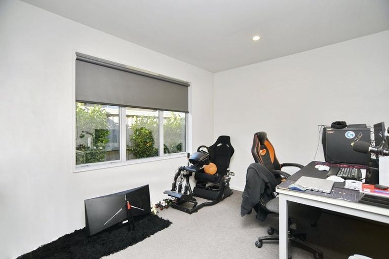 Photo of property in 10 Peak Crescent, Kaiapoi, 7630