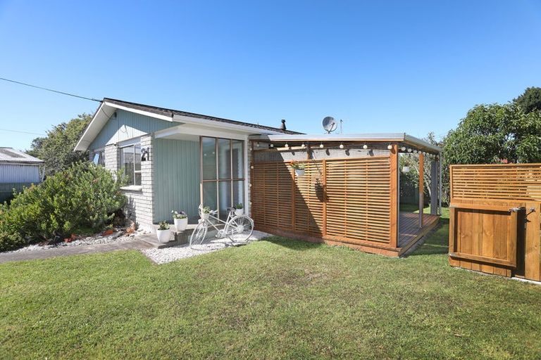 Photo of property in 21 Flower Street, Bulls, 4818