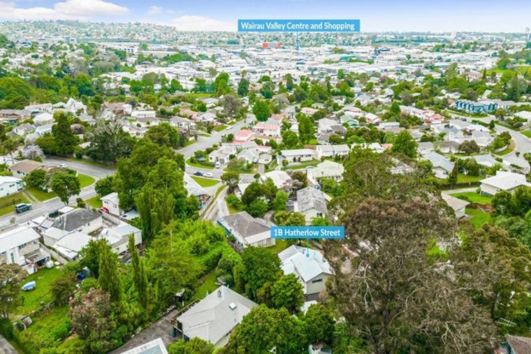 Photo of property in 2/1 Hatherlow Street, Glenfield, Auckland, 0629