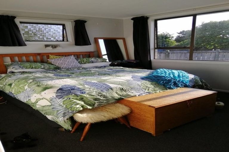 Photo of property in 6 Kamahi Avenue, Hawera, 4610