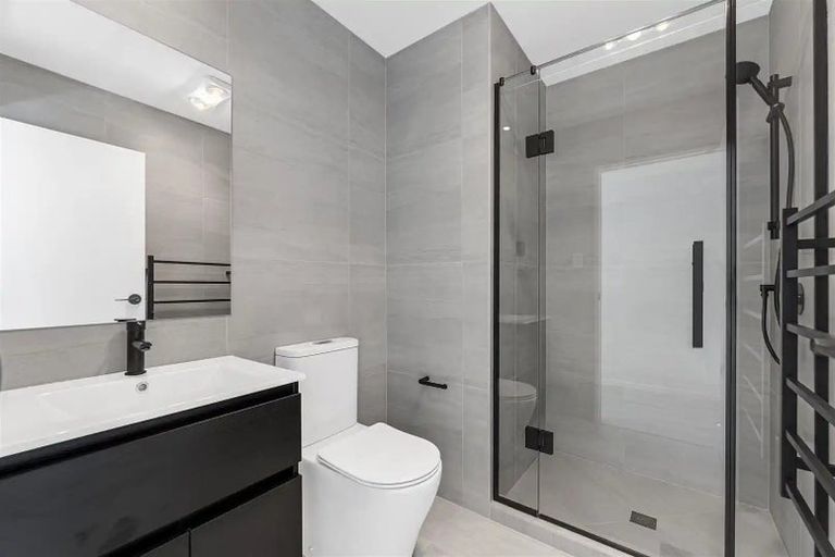Photo of property in 17b Waka Ama Road, Karaka, 2113