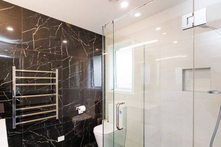 Photo of property in 9 Ivy Lane, Kelvin Grove, Palmerston North, 4414