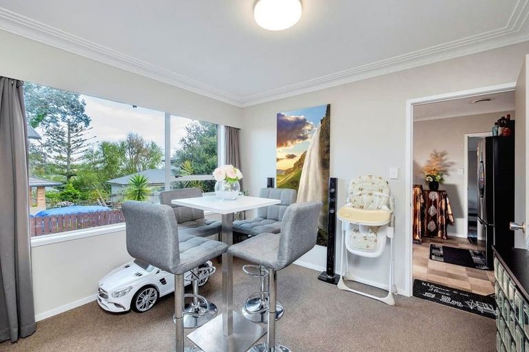 Photo of property in 4202a/2 Great North Road, Glendene, Auckland, 0602