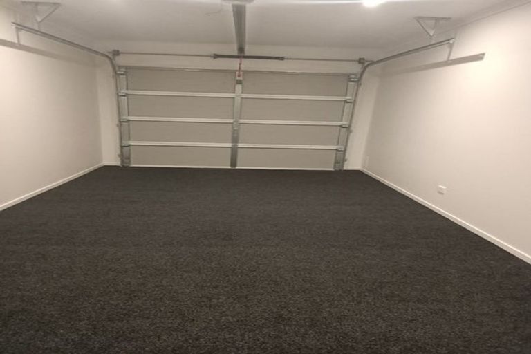 Photo of property in 14u4 Steele Road, Forest Lake, Hamilton, 3200