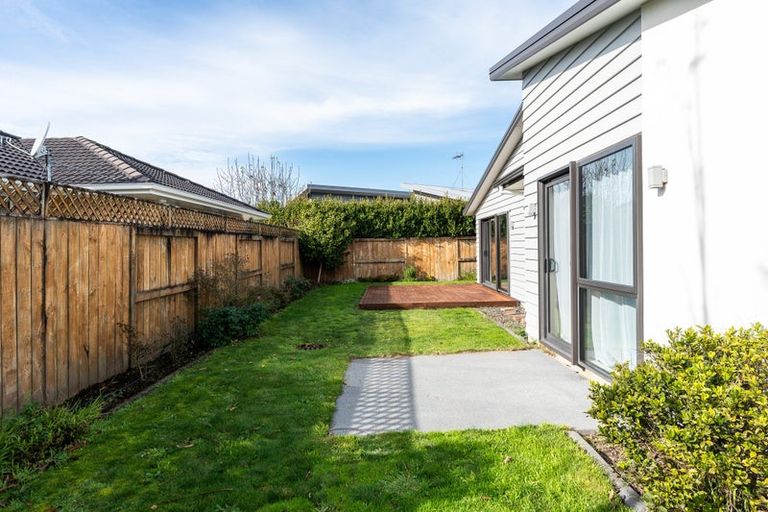 Photo of property in 15 Chadwick Place, Rototuna North, Hamilton, 3210