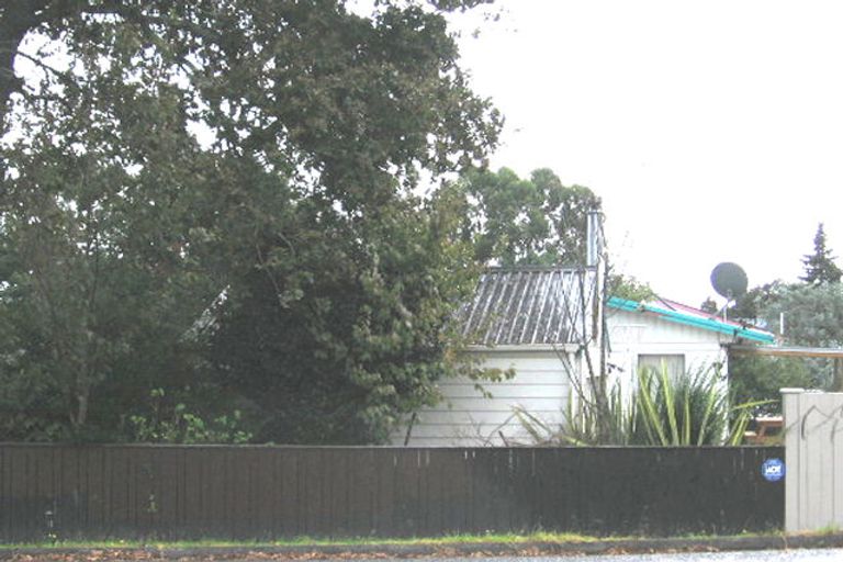 Photo of property in 1/75 Metcalfe Road, Ranui, Auckland, 0612