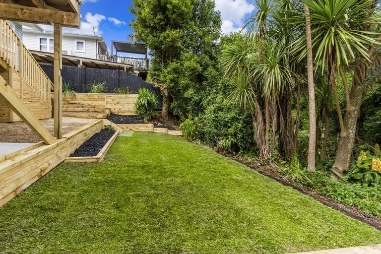 Photo of property in 36 Paramu Avenue, Birkdale, Auckland, 0626