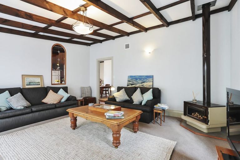 Photo of property in 15 Huia Road, Titirangi, Auckland, 0604