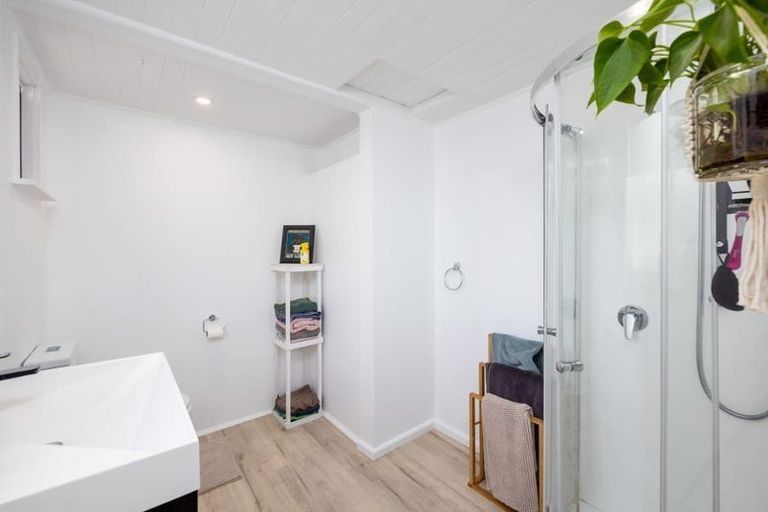 Photo of property in 1/126 Wairakei Road, Bryndwr, Christchurch, 8053