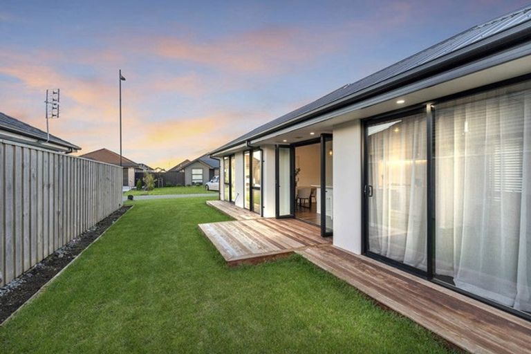 Photo of property in 40 Jean Batten Lane, Rolleston, 7615