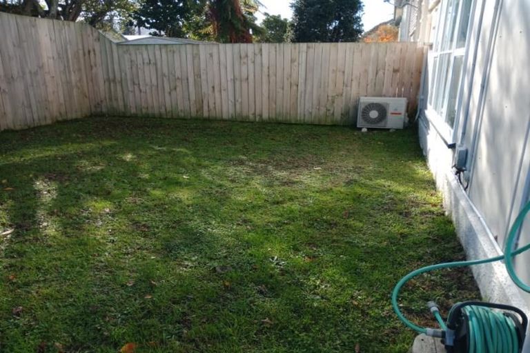 Photo of property in 15 Eldon Grove, Taita, Lower Hutt, 5019
