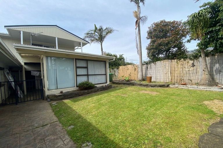 Photo of property in 11 Bexley Place, Pahurehure, Papakura, 2113