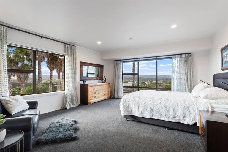 Photo of property in 5 Kotare Place, Sandspit, Warkworth, 0982