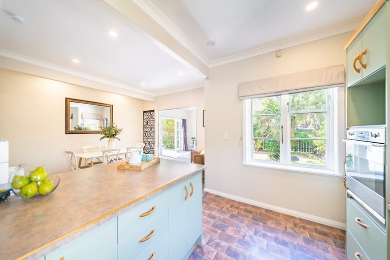 Photo of property in 14 Malone Road, Waterloo, Lower Hutt, 5011