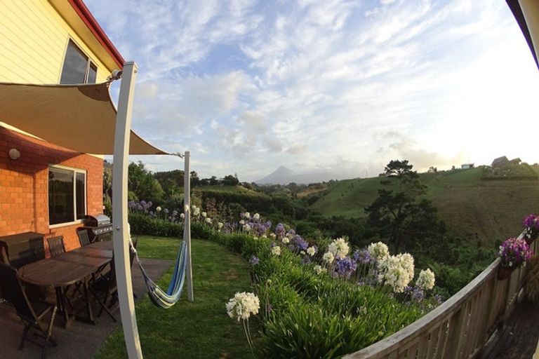 Photo of property in 40 Hobart Drive, Spotswood, New Plymouth, 4310