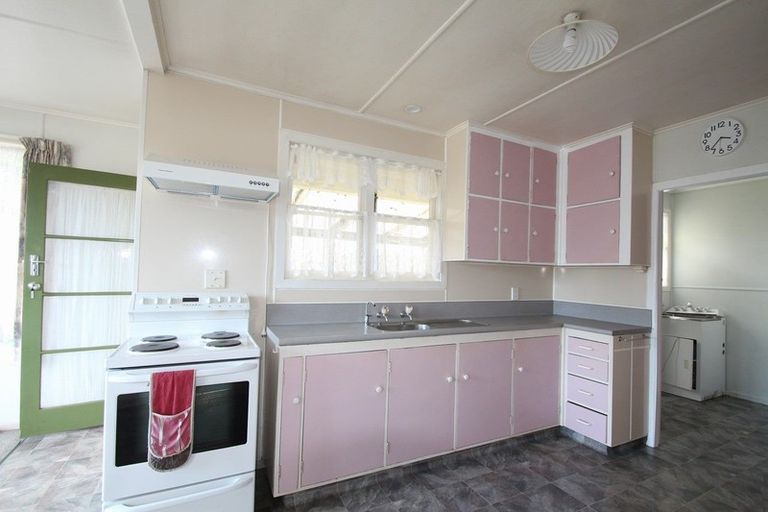 Photo of property in 108 Ariel Street, Stratford, 4332