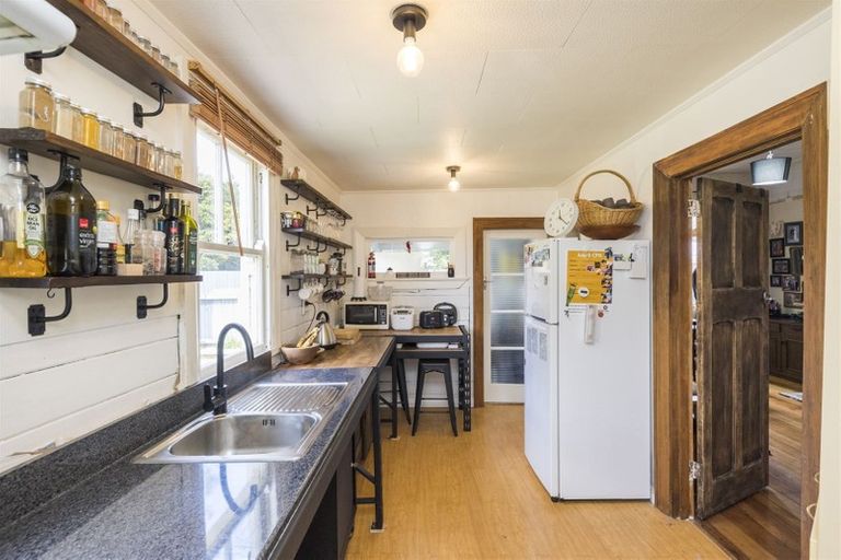 Photo of property in 4 Millar Street, Roslyn, Palmerston North, 4414