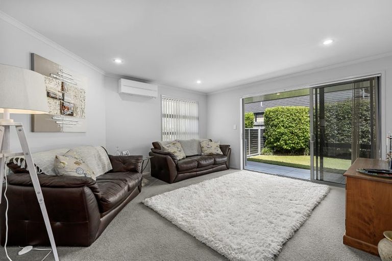 Photo of property in 5 Rainey Crescent, Papamoa Beach, Papamoa, 3118