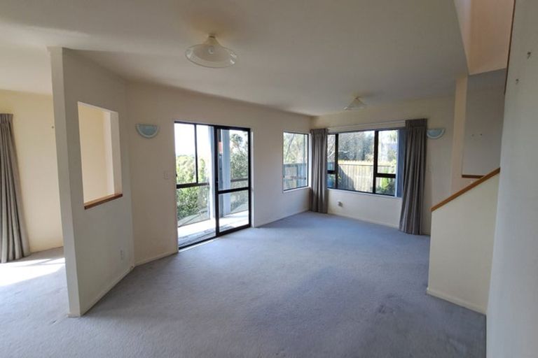 Photo of property in 36b Ashton Fitchett Drive, Brooklyn, Wellington, 6021