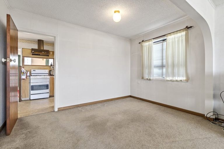 Photo of property in 76 Vardon Road, St Andrews, Hamilton, 3200