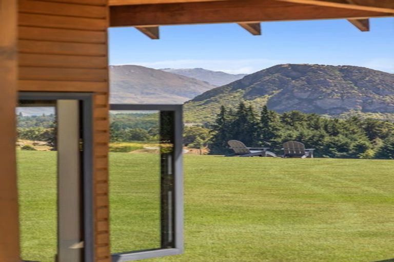 Photo of property in 475 Wanaka-luggate Highway, Wanaka, 9382