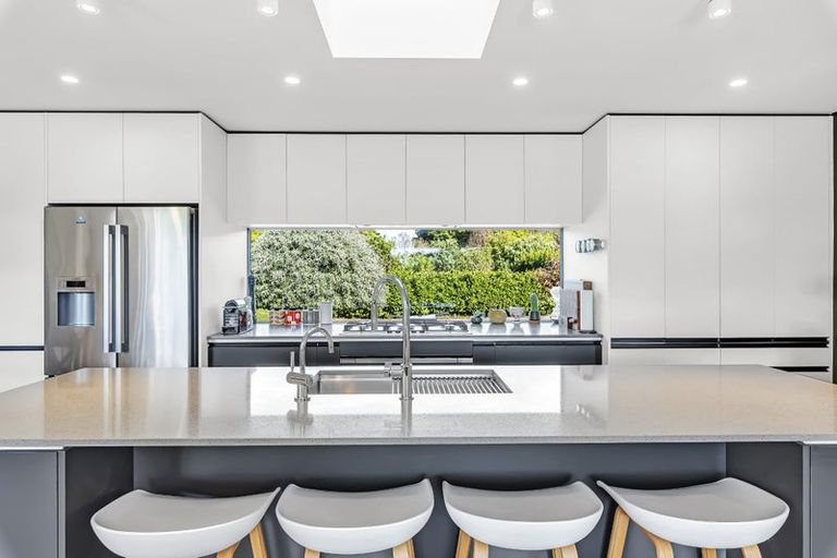 Photo of property in 1037 State Highway 1, Te Horo, Otaki, 5581