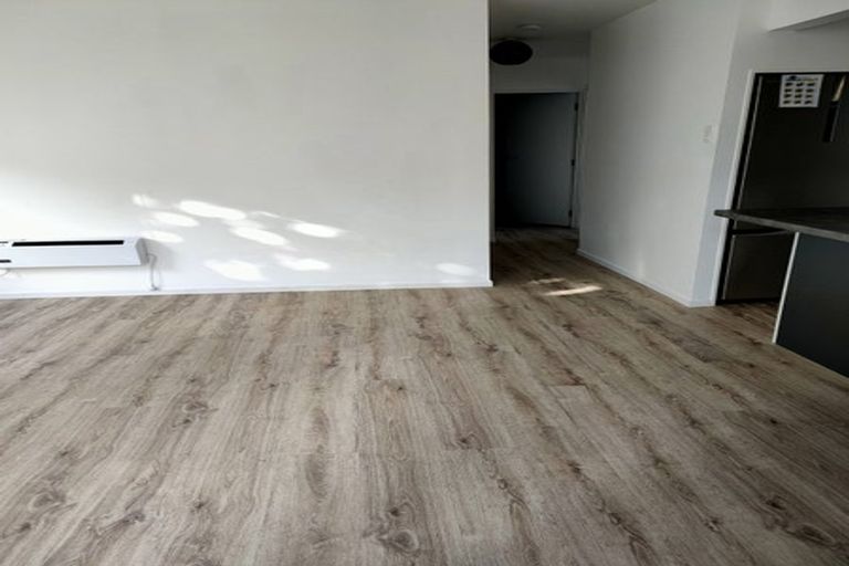 Photo of property in 19/125u Queens Drive, Lyall Bay, Wellington, 6022