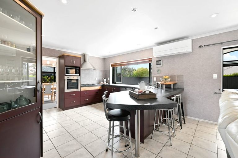 Photo of property in 17 Grasmere Court, Huntington, Hamilton, 3210