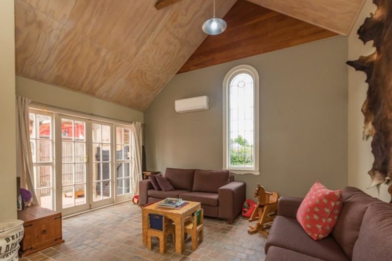 Photo of property in 10 Miller Street, Otane, 4202