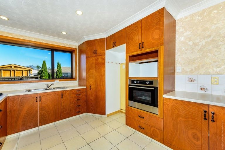 Photo of property in 32 Ben Nevis Drive, Broomfield, Christchurch, 8042