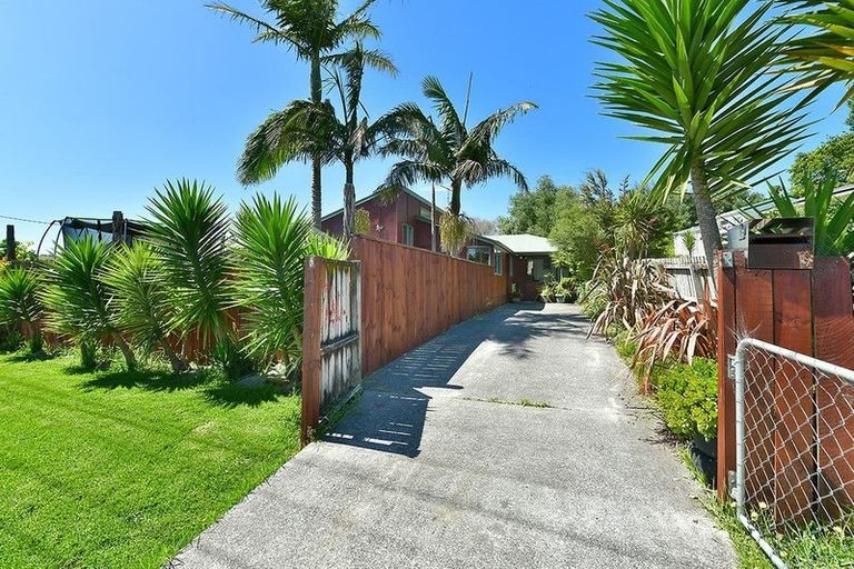 Photo of property in 19 Nelson Street, Helensville, 0800
