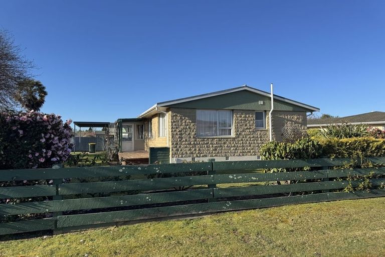 Photo of property in 5 Hillary Street, Waimate, 7924