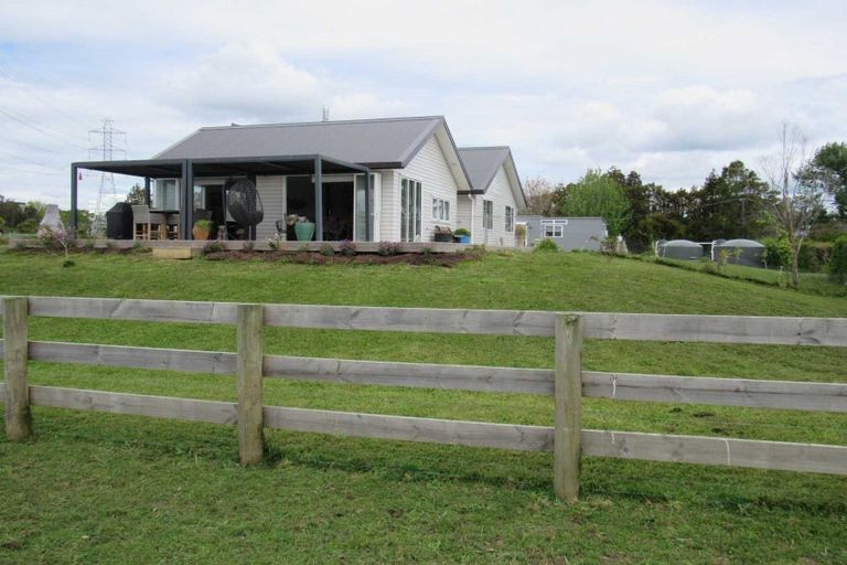 Photo of property in 34 Brookvale Lane, Taupaki, 0782