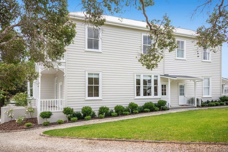 Photo of property in 14 Nelson Street, Helensville, 0800