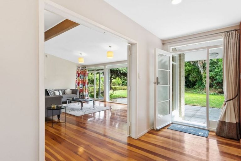 Photo of property in 11 Kingsgate Place, Burnside, Christchurch, 8053